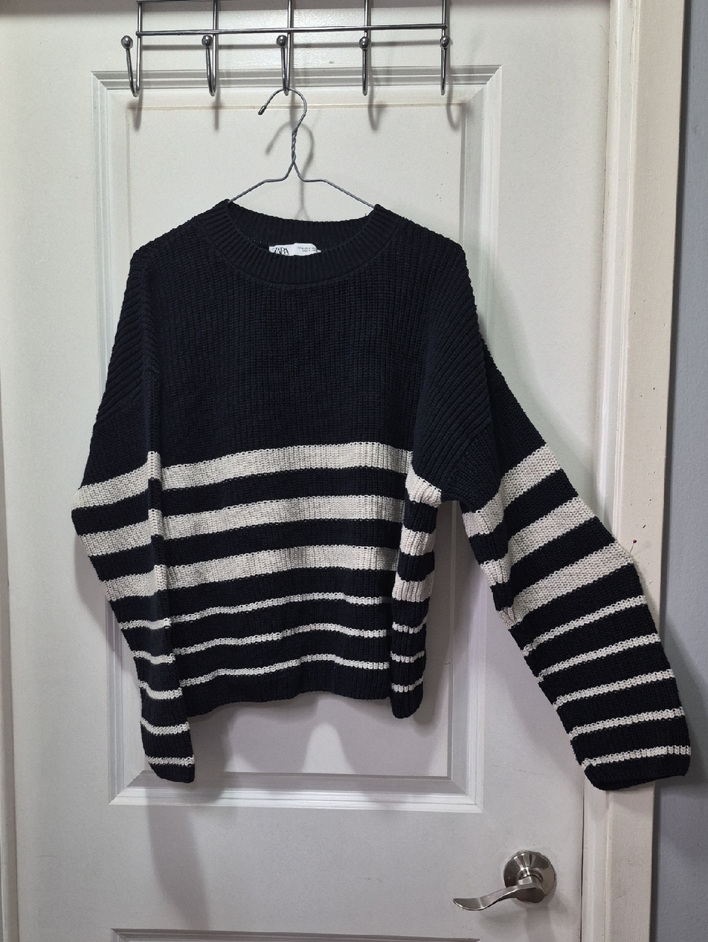 Zara Navy &‎ White Striped Knit Crewneck Sweater